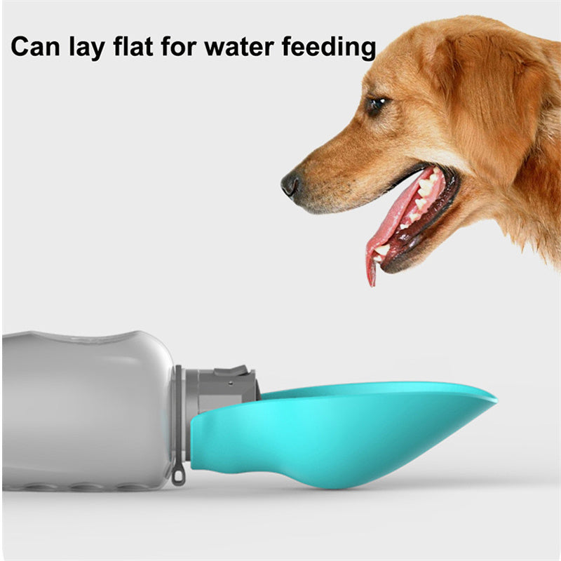 800ml high capacity dog water bottle with blue foldable water tray and golden retriever drinking