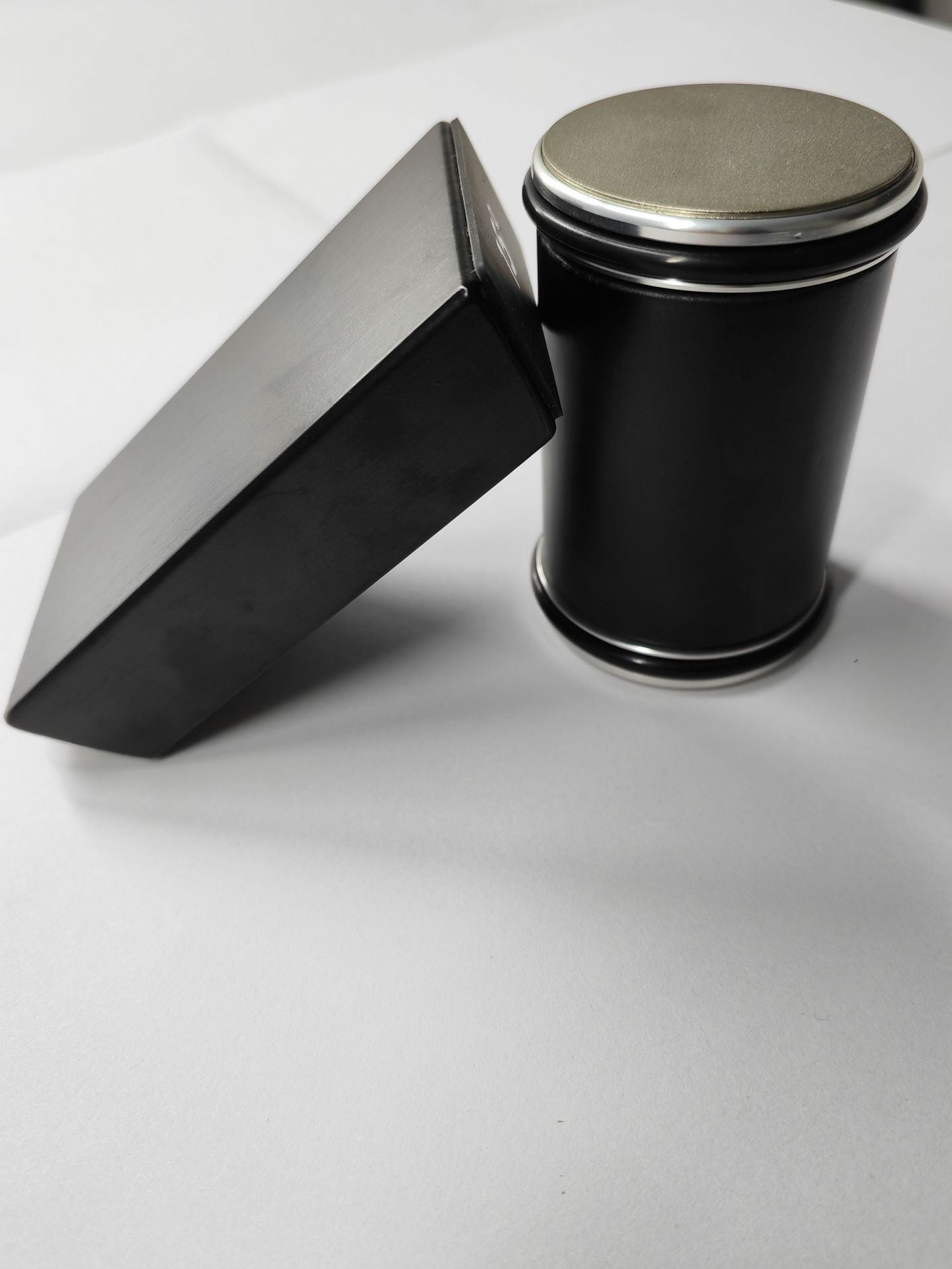 Shopi Vella adjustable angle kitchen sharpener with black cylindrical and rectangular components