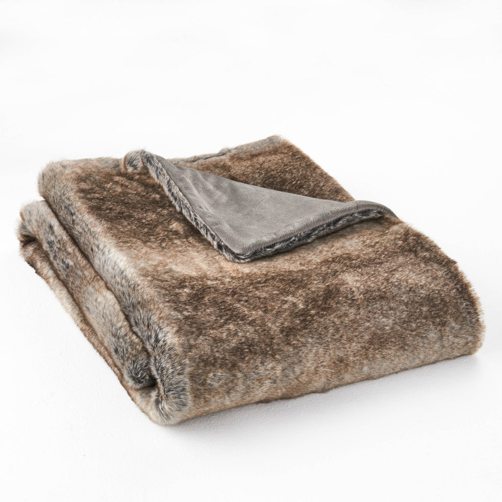 Shopi Vella luxury living room blanket in soft brown faux fur for cozy comfort