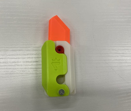 Shopi Vella mini 3D printing toy knife in green white and orange for stationery use