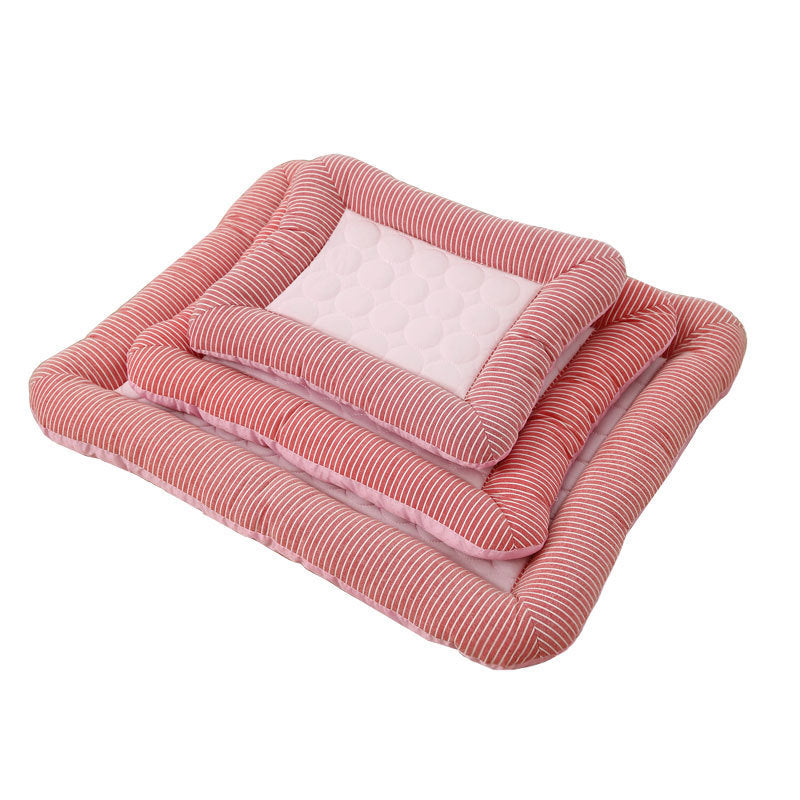 Shopi Vella soft dog cooling blanket for summer in pink with striped edges in two sizes