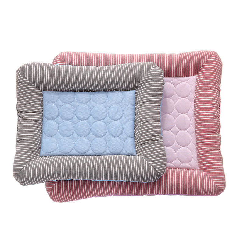 Shopi Vella soft dog cooling blanket for summer in blue and pink with striped cushioned border