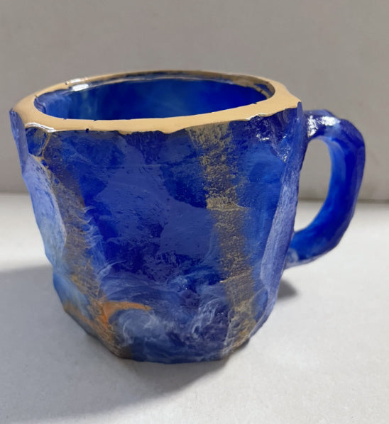 Shopi Vella resin crystal coffee mug in blue with gold accents and textured finish for kitchen storage